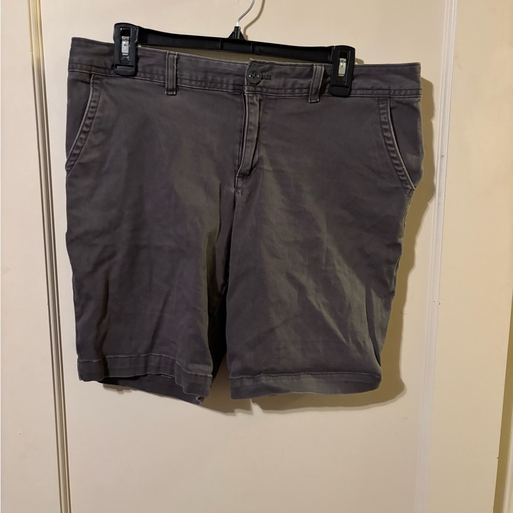 Eddie Bauer Gray Bermuda Shorts Casual Style